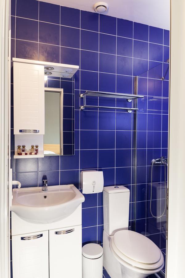Concept Hotel Central Skopje Room photo